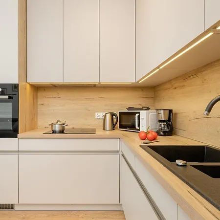 Sloneczny Balkon Z Parkingiem By Renters *