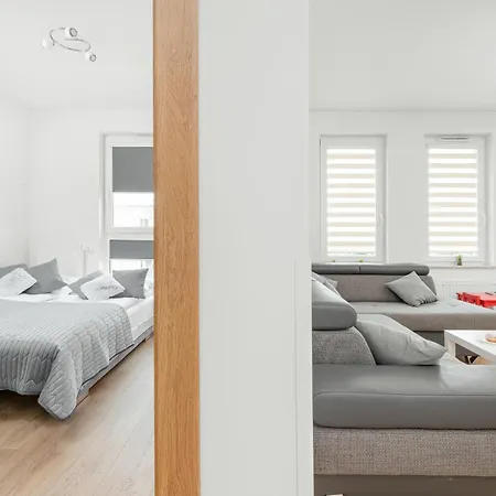 Sloneczny Balkon Z Parkingiem By Renters 公寓 *