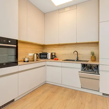 Sloneczny Balkon Z Parkingiem By Renters *